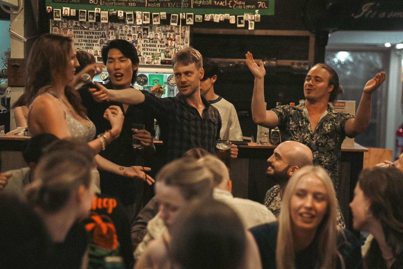 Stamps Backpackers Hostel เชียงใหม่ ภายนอก รูปภาพ